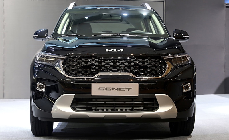 dau xe kia sonet 2021 2022 muaxegiatot vn - Đánh giá xe SUV hạng A Kia Sonet 2022 - đối thủ đáng gờm của Toyota Raize